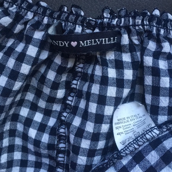 Brandy Melville off the shoulder crop - Picture 5 of 5